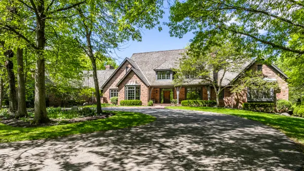 14300 Oakbrook CT, Carmel, IN 46033
