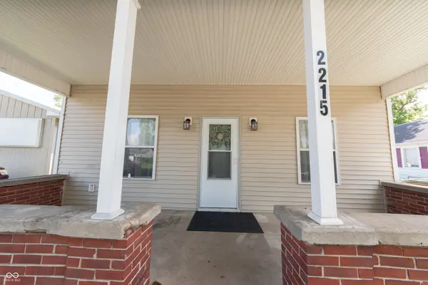 2215 N Cherry ST, Columbus, IN 47201