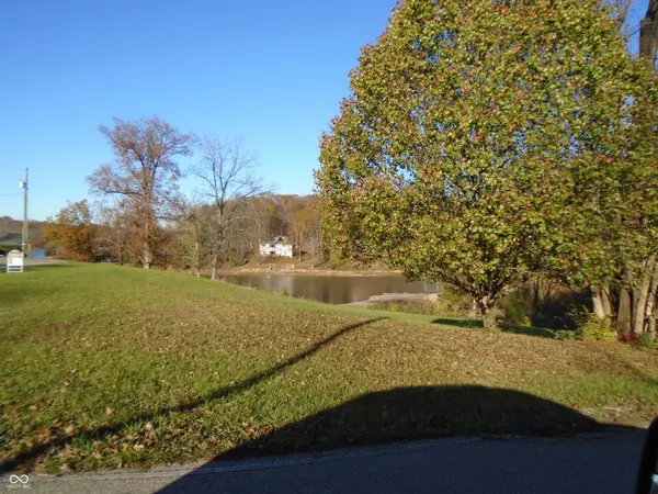 3831 Country Manor E, North Vernon, IN 47265