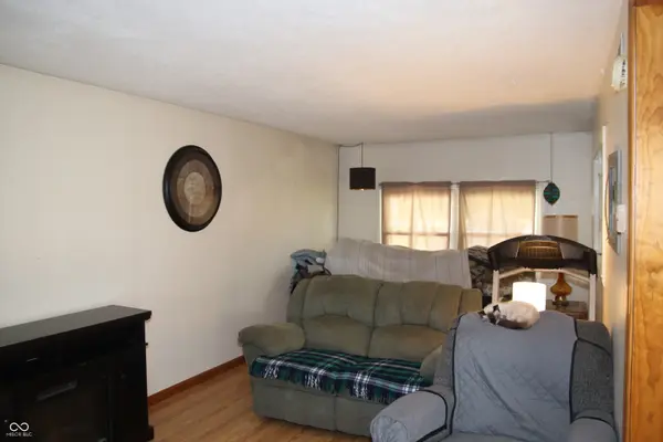 2132 N 600 E, Greenfield, IN 46140