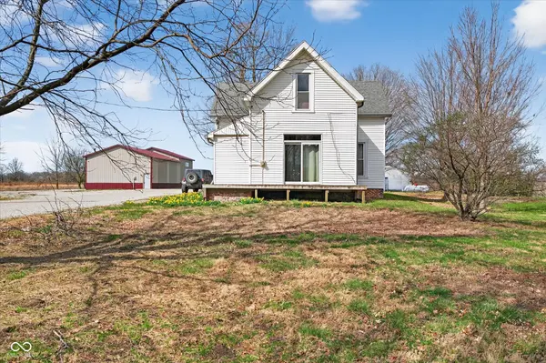 2440 N Buck Creek RD, Greenfield, IN 46140