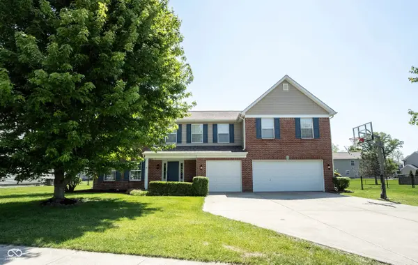 2385 S Moeller CIR, New Palestine, IN 46163