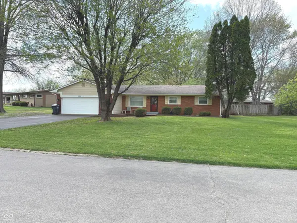 480 McCarty DR, Greenwood, IN 46142