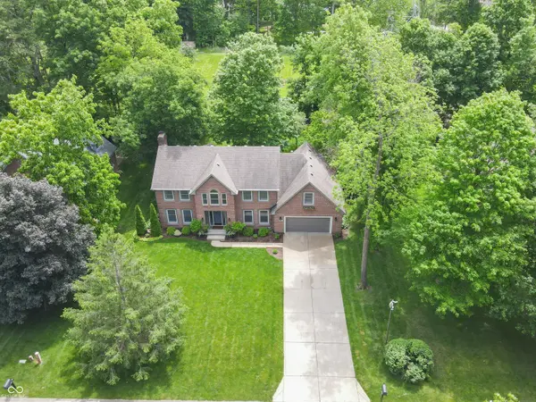 3805 S Village DR, New Palestine, IN 46163
