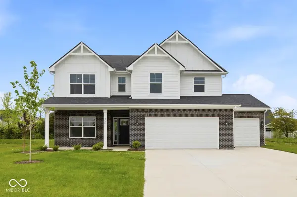 4724 White Willow WAY, New Palestine, IN 46163
