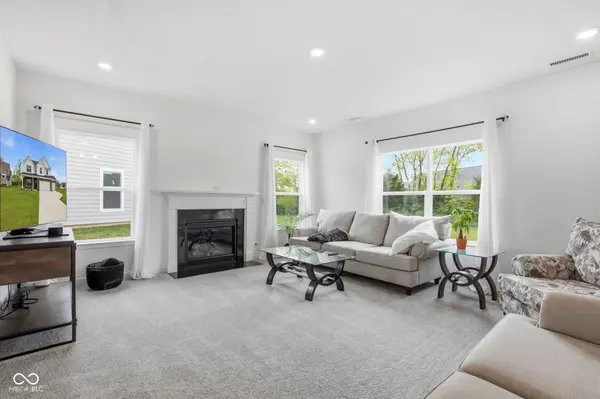 4724 White Willow WAY, New Palestine, IN 46163