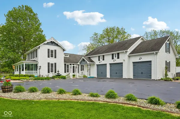 211 Whiteland RD, Whiteland, IN 46184