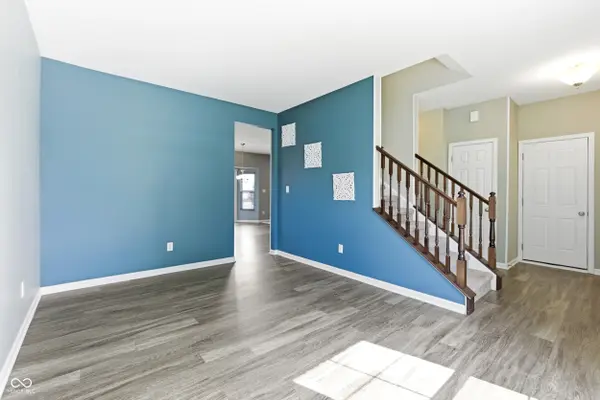 8701 N Dresden DR, Mccordsville, IN 46055