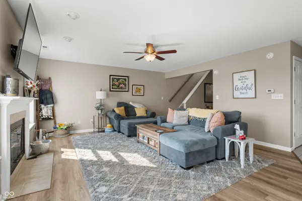 3699 Limelight LN, Whitestown, IN 46075