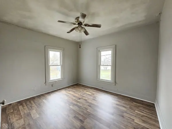 1324 J AVE, New Castle, IN 47362