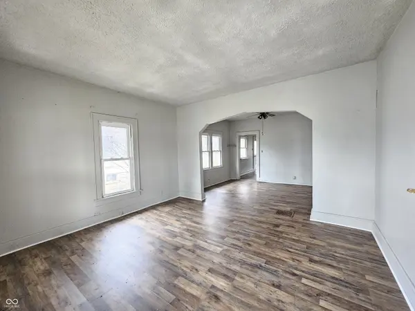 1324 J AVE, New Castle, IN 47362