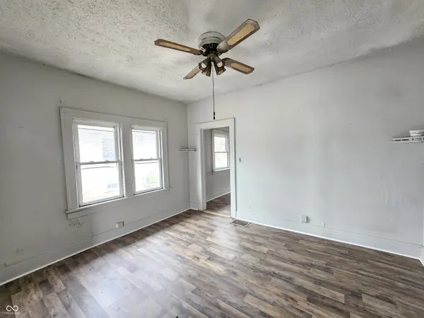 1324 J AVE, New Castle, IN 47362