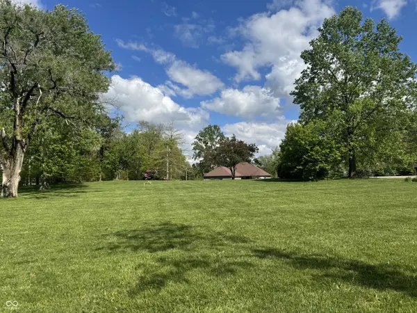 380 W Itawamba TRL, Greensburg, IN 47240