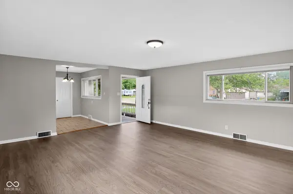 322 Meadow LN, Plainfield, IN 46168