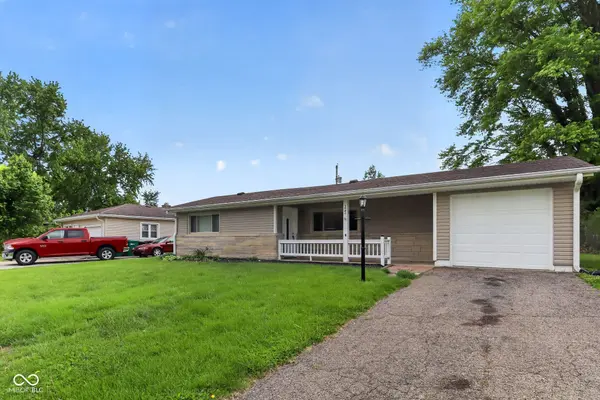 322 Meadow LN, Plainfield, IN 46168