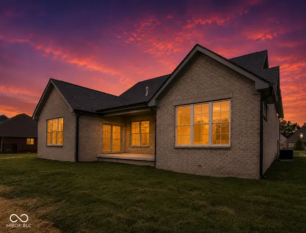 6559 Stonepoint WAY, Indianapolis, IN 46237
