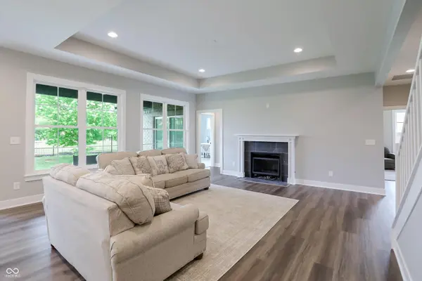 6559 Stonepoint WAY, Indianapolis, IN 46237