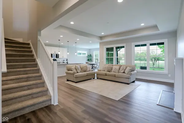 6559 Stonepoint WAY, Indianapolis, IN 46237
