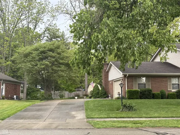 1525 South DR, Columbus, IN 47201