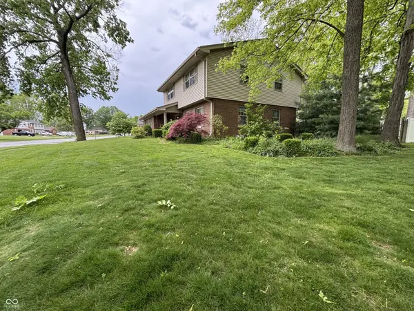 1525 South DR, Columbus, IN 47201