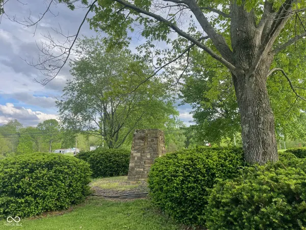 382 E Lakeview DR, Nineveh, IN 46164