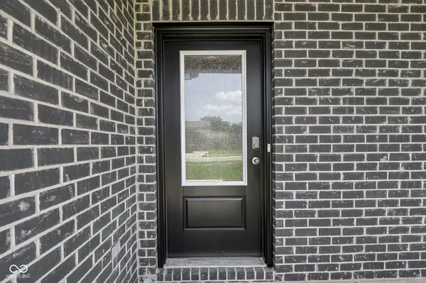 100 Ames DR, Whiteland, IN 46184