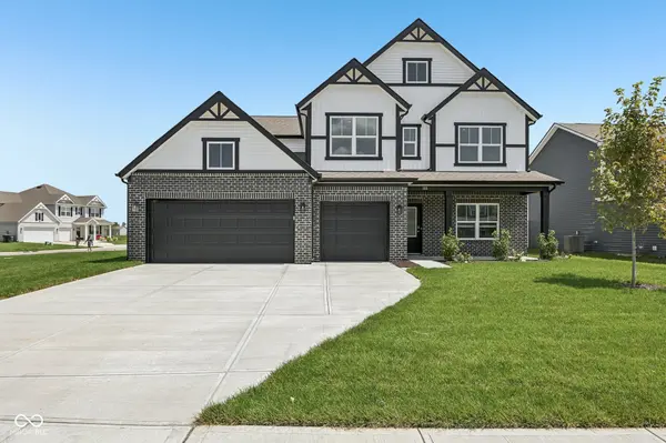 100 Ames DR, Whiteland, IN 46184