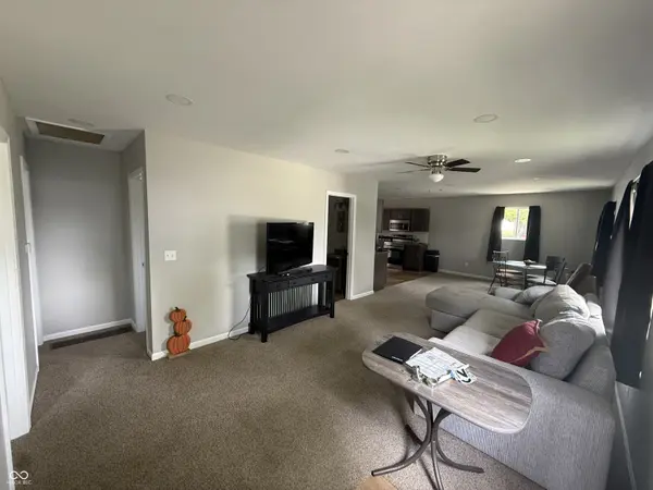 562 Roanoke RD, Kingsford Heights, IN 46346