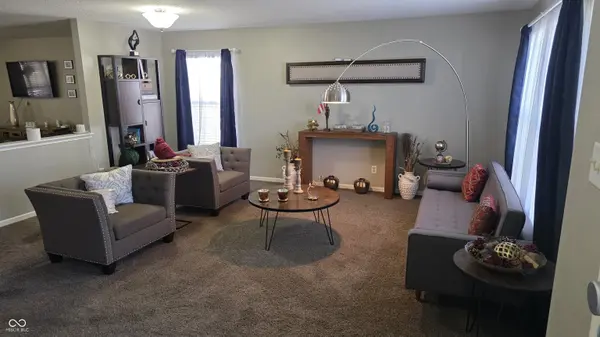 765 Country Gate DR, Whiteland, IN 46184