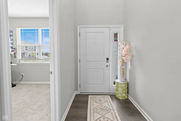5839 Altar Bell CIR, Greenwood, IN 46143