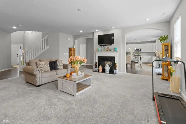 5839 Altar Bell CIR, Greenwood, IN 46143