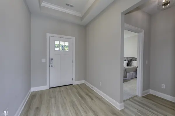7086 Yosemite DR, Zionsville, IN 46077