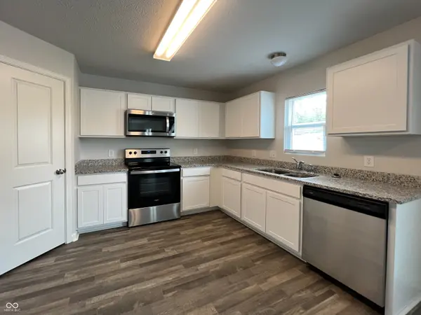 1131 Deer TRL, Connersville, IN 47331