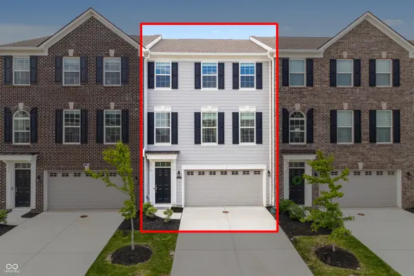 7109 Adalene LN, Carmel, IN 46033