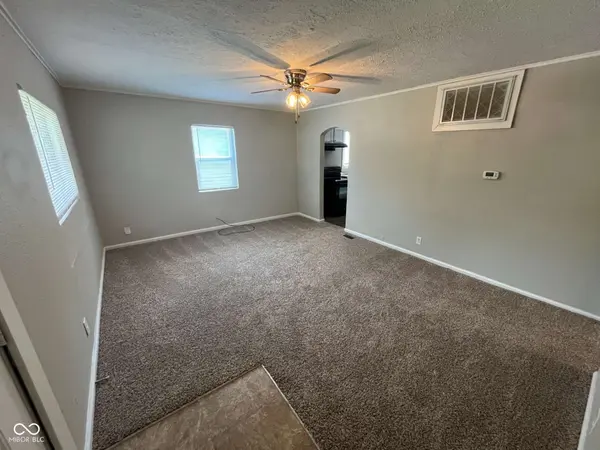 3020 S Roena ST, Indianapolis, IN 46241