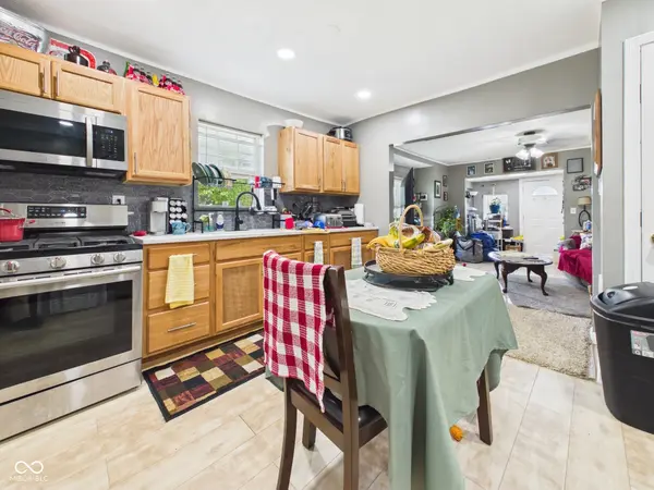 596 Christian AVE, Noblesville, IN 46060
