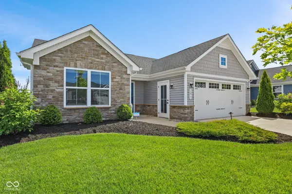 1275 Gunnison DR, Greenfield, IN 46140