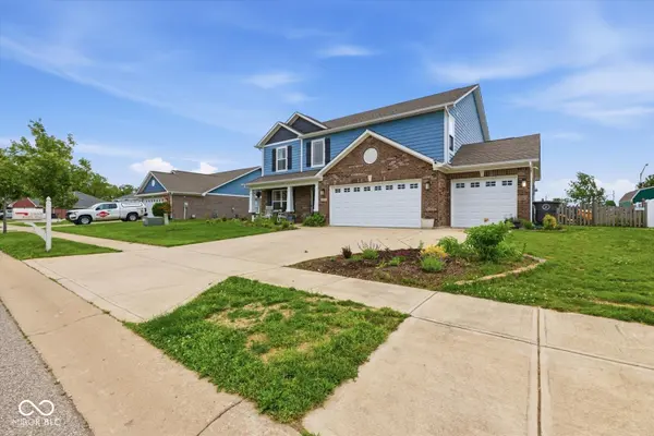1553 Bush WAY, Shelbyville, IN 46176