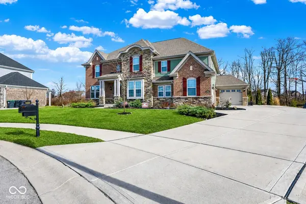 5683 Oakmont BLVD, Bargersville, IN 46106