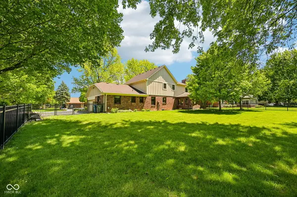 407 Oxford DR, Noblesville, IN 46062