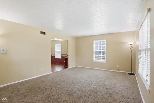 6723 Silver Tree DR, Indianapolis, IN 46236