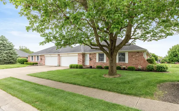 811 S School ST, Brownsburg, IN 46112