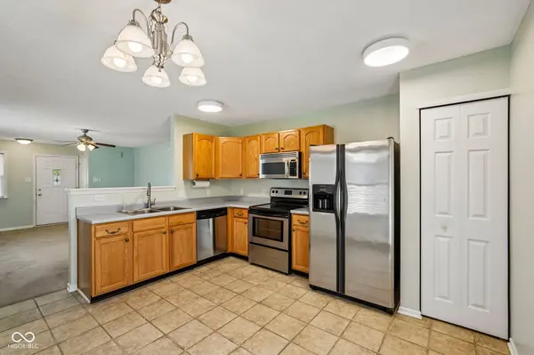 1754 Elijah Blue DR, Greenwood, IN 46143