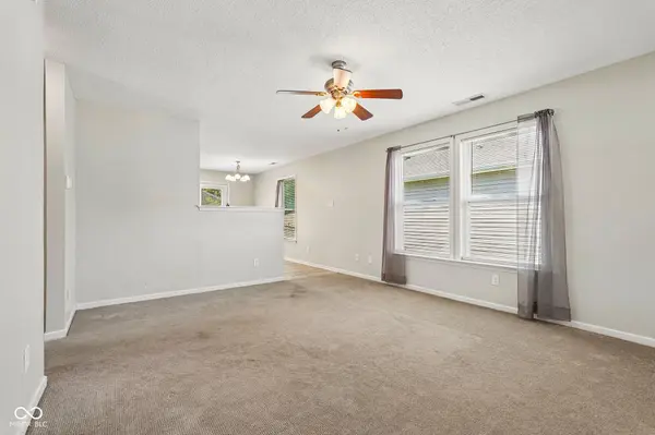 1754 Elijah Blue DR, Greenwood, IN 46143