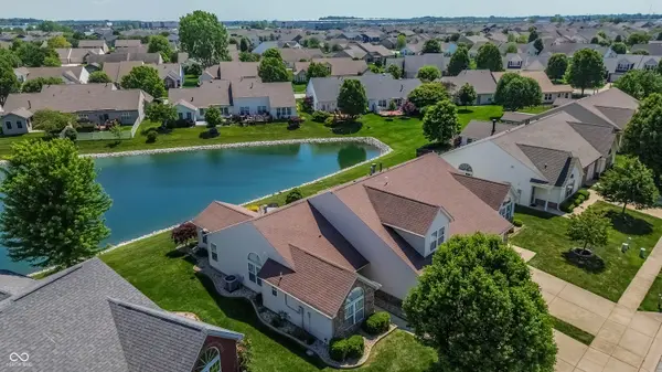 1172 Spencer DR, Greenwood, IN 46143