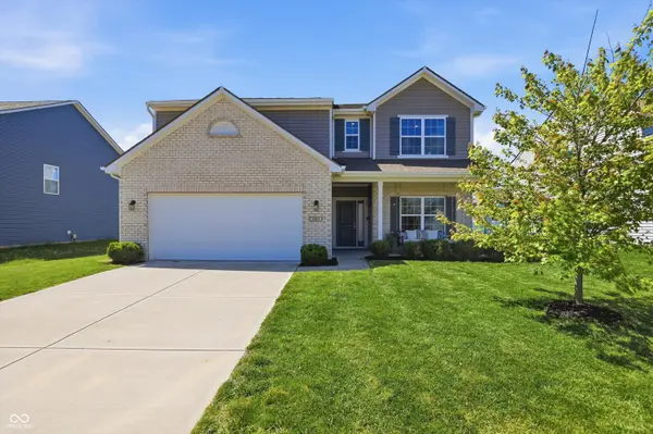 2023 Glenmoor DR, Columbus, IN 47201