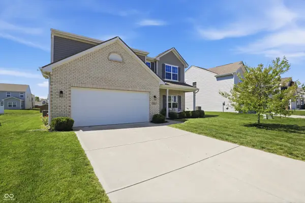 2023 Glenmoor DR, Columbus, IN 47201