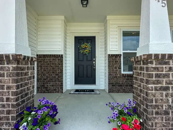 245 Lilly LN, Batesville, IN 47006