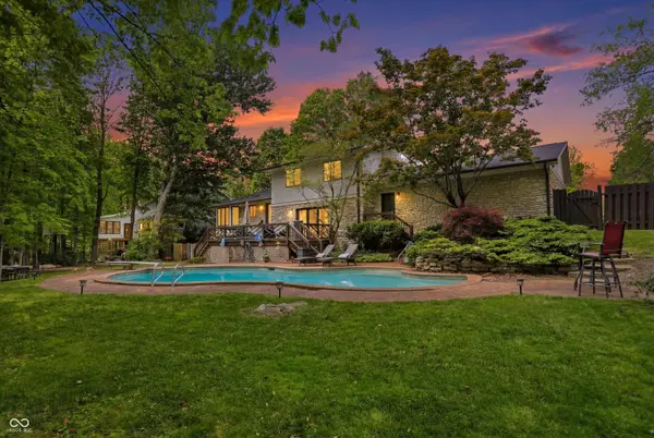 755 Round CT, Zionsville, IN 46077
