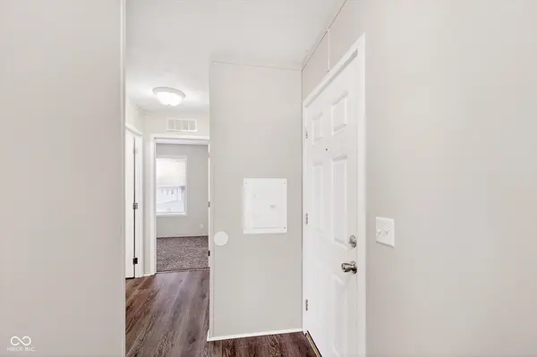 154 Echo Lake E, Mooresville, IN 46158